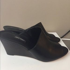 Ninewest slide wedges